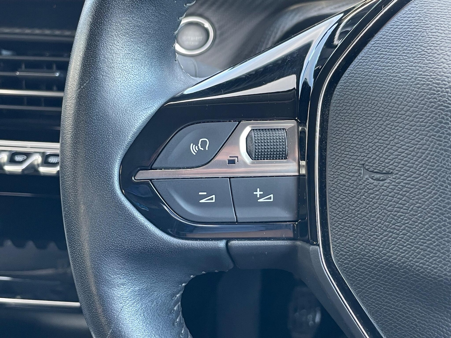 Used Peugeot 208 2021 for sale - 76561332: Photo 38