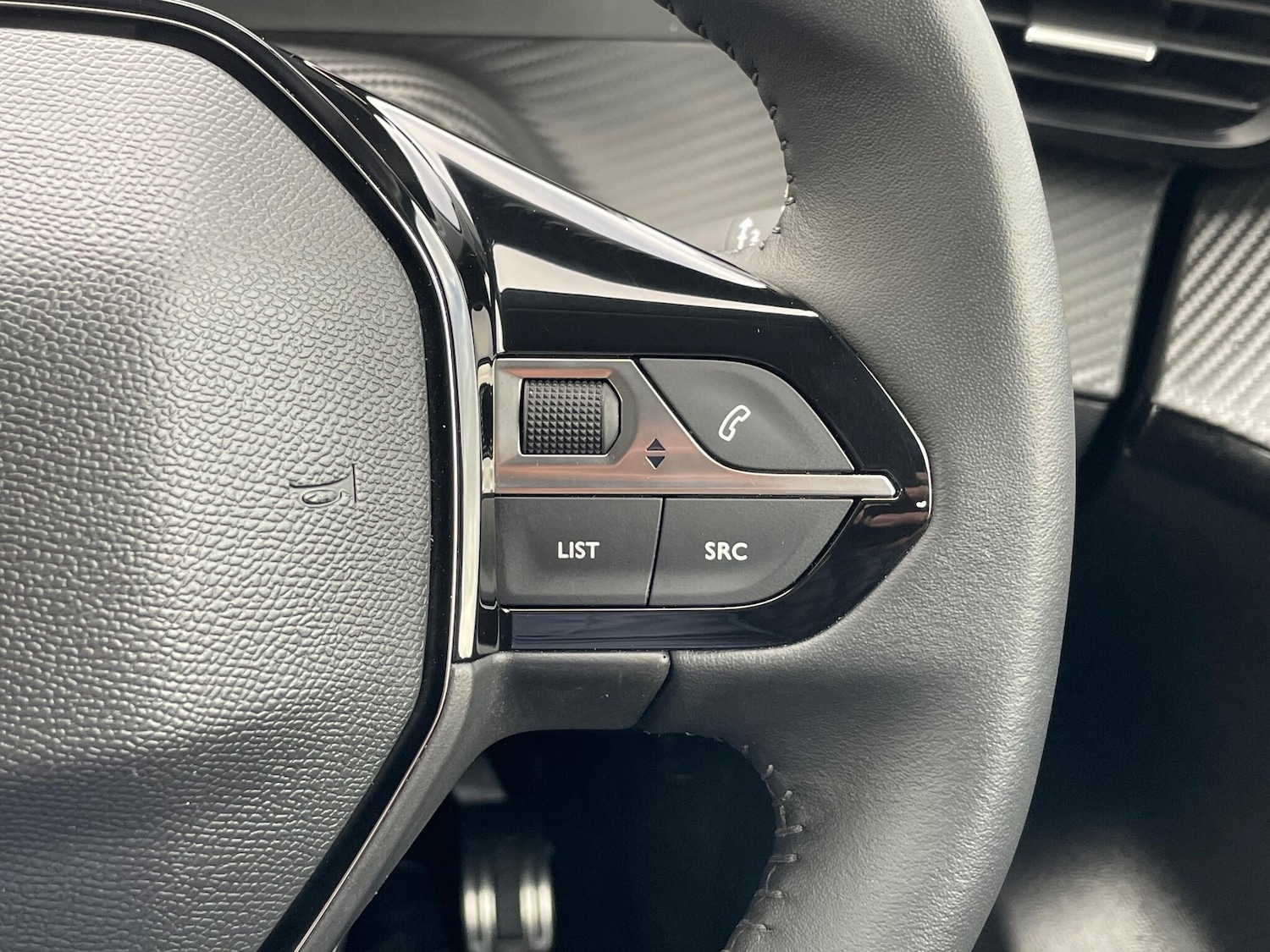 Used Peugeot 208 2023 for sale - 77040718: Photo 42