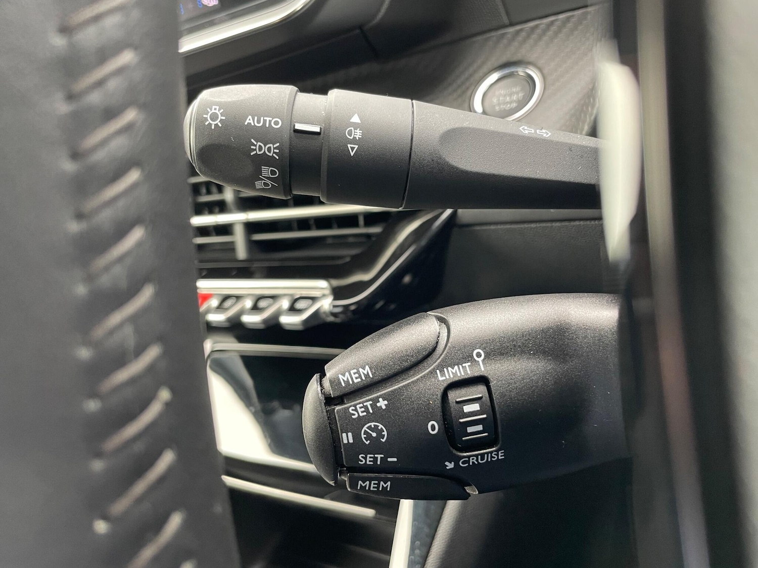 Used Peugeot 208 2023 for sale - 77040718: Photo 43