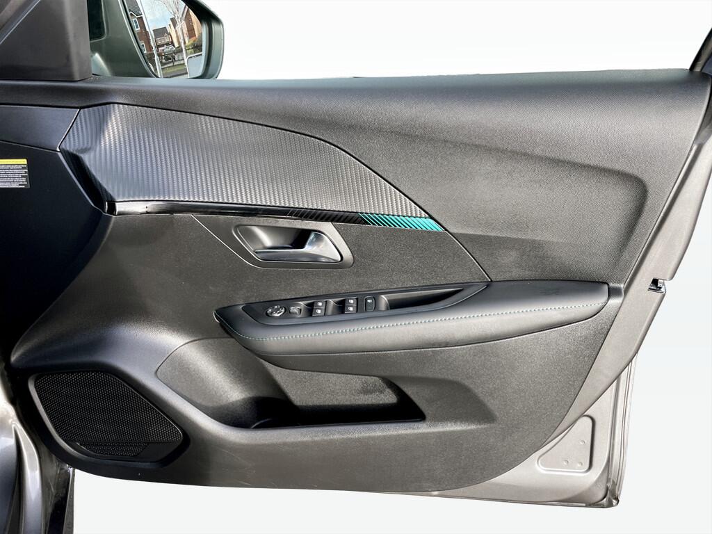 Used Peugeot 208 2023 for sale - 77040718: Photo 8