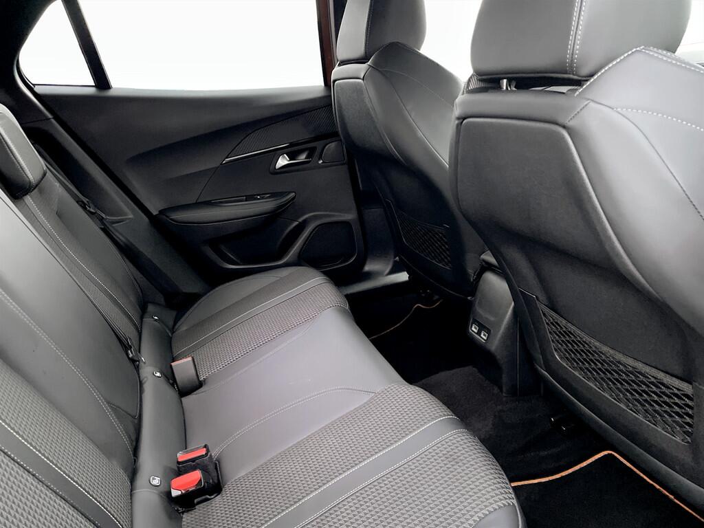 Used Peugeot E-2008 2021 for sale - 76424927: Photo 17