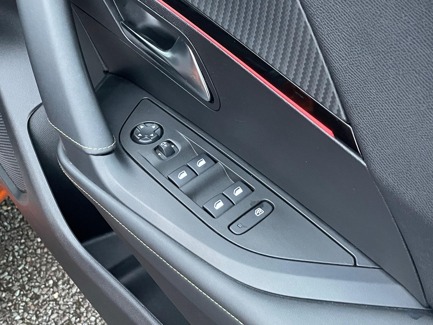 Used Peugeot E-2008 2021 for sale - 76424927: Photo 34