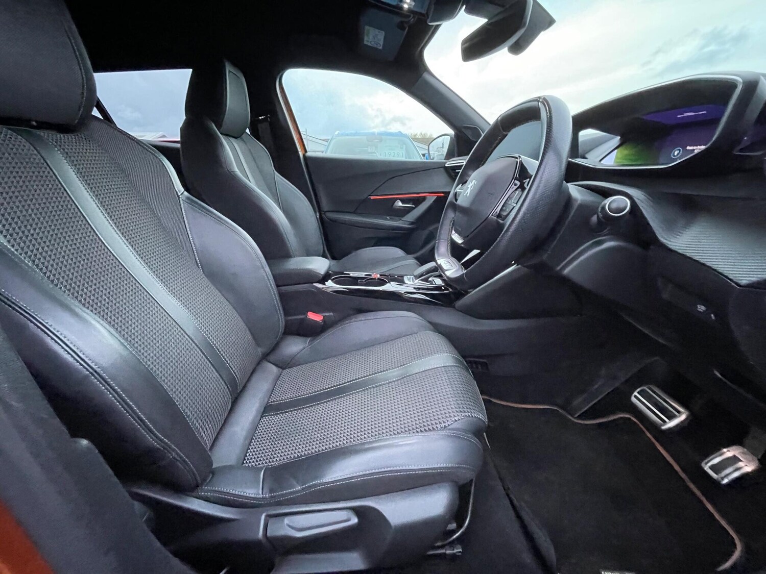 Used Peugeot E-2008 2021 for sale - 76424927: Photo 36