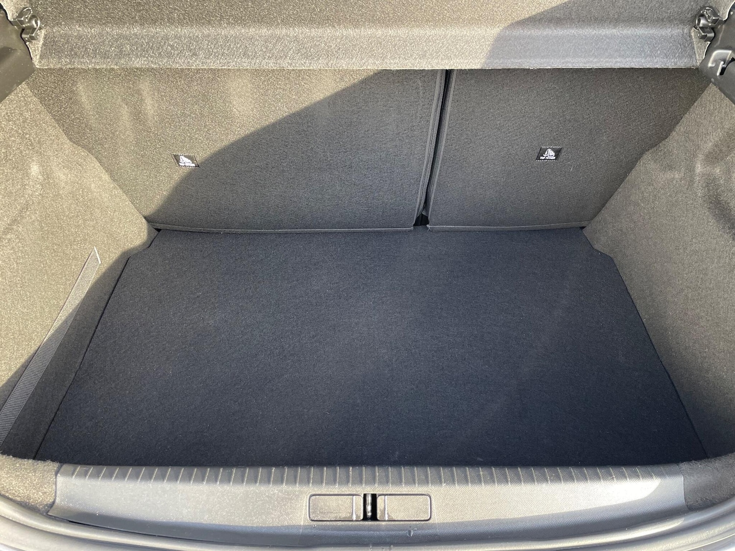 Used Peugeot 208 2023 for sale - 76887331: Photo 28