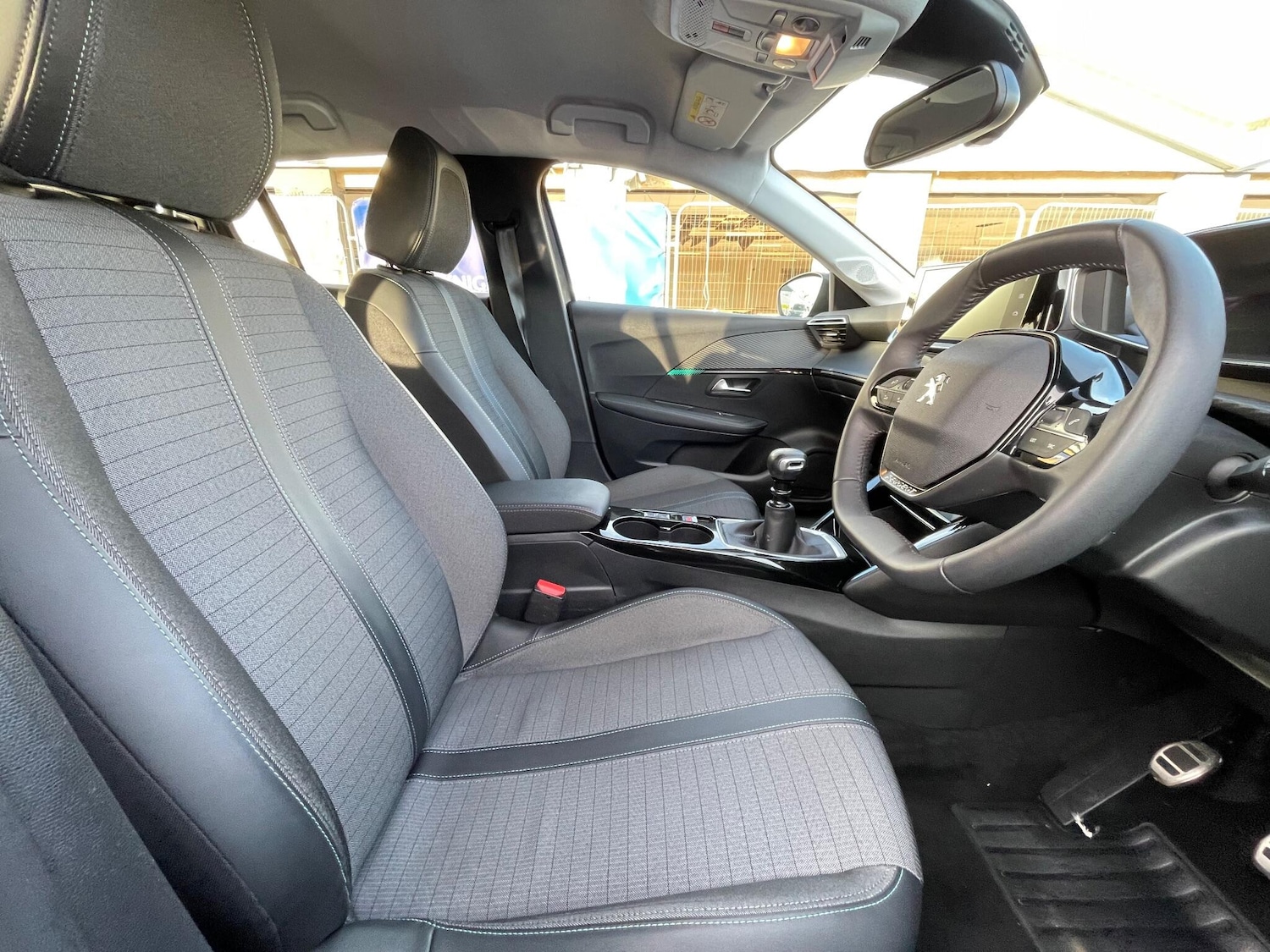 Used Peugeot 208 2023 for sale - 76887331: Photo 33