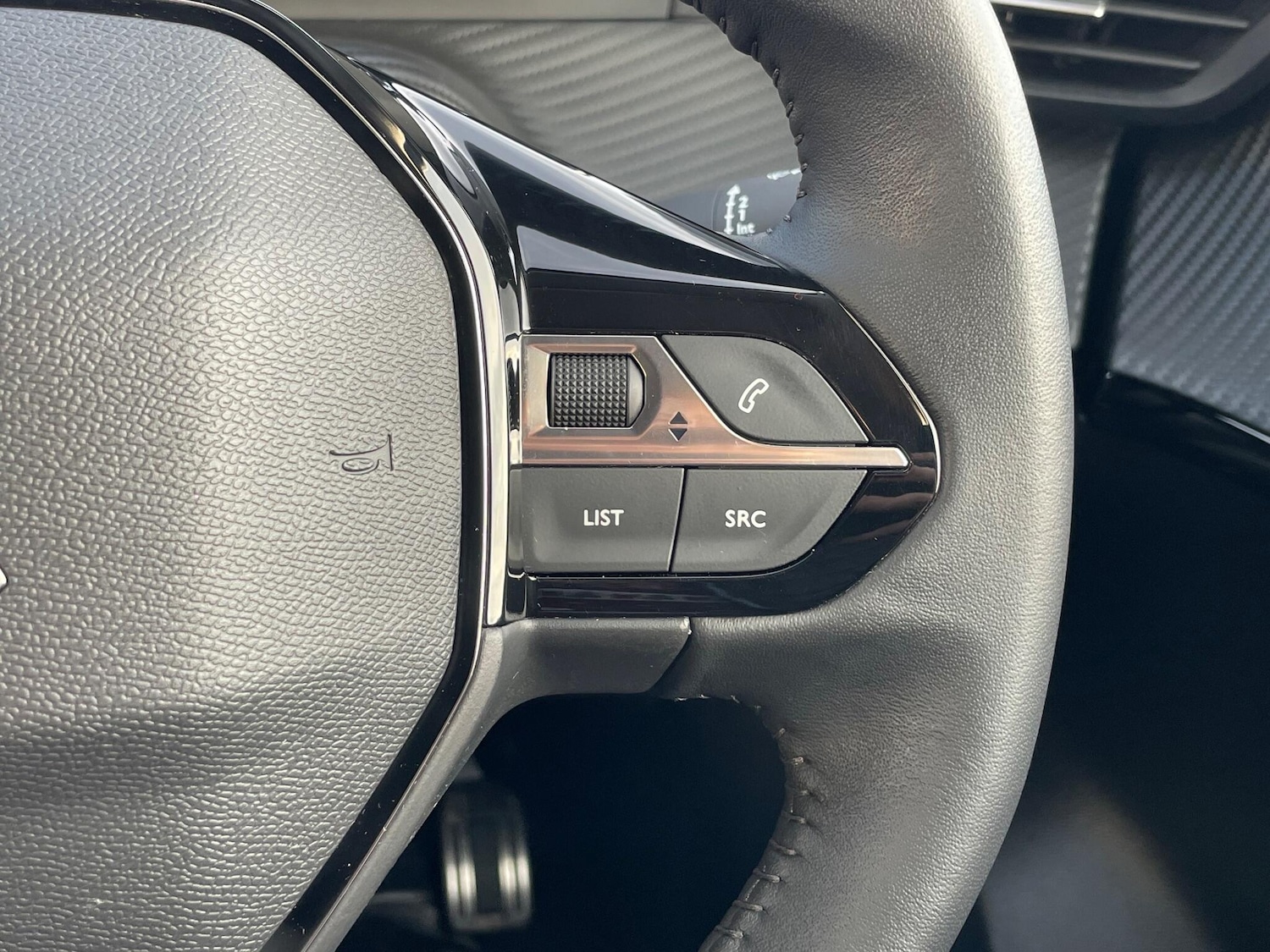 Used Peugeot 208 2023 for sale - 76887331: Photo 39