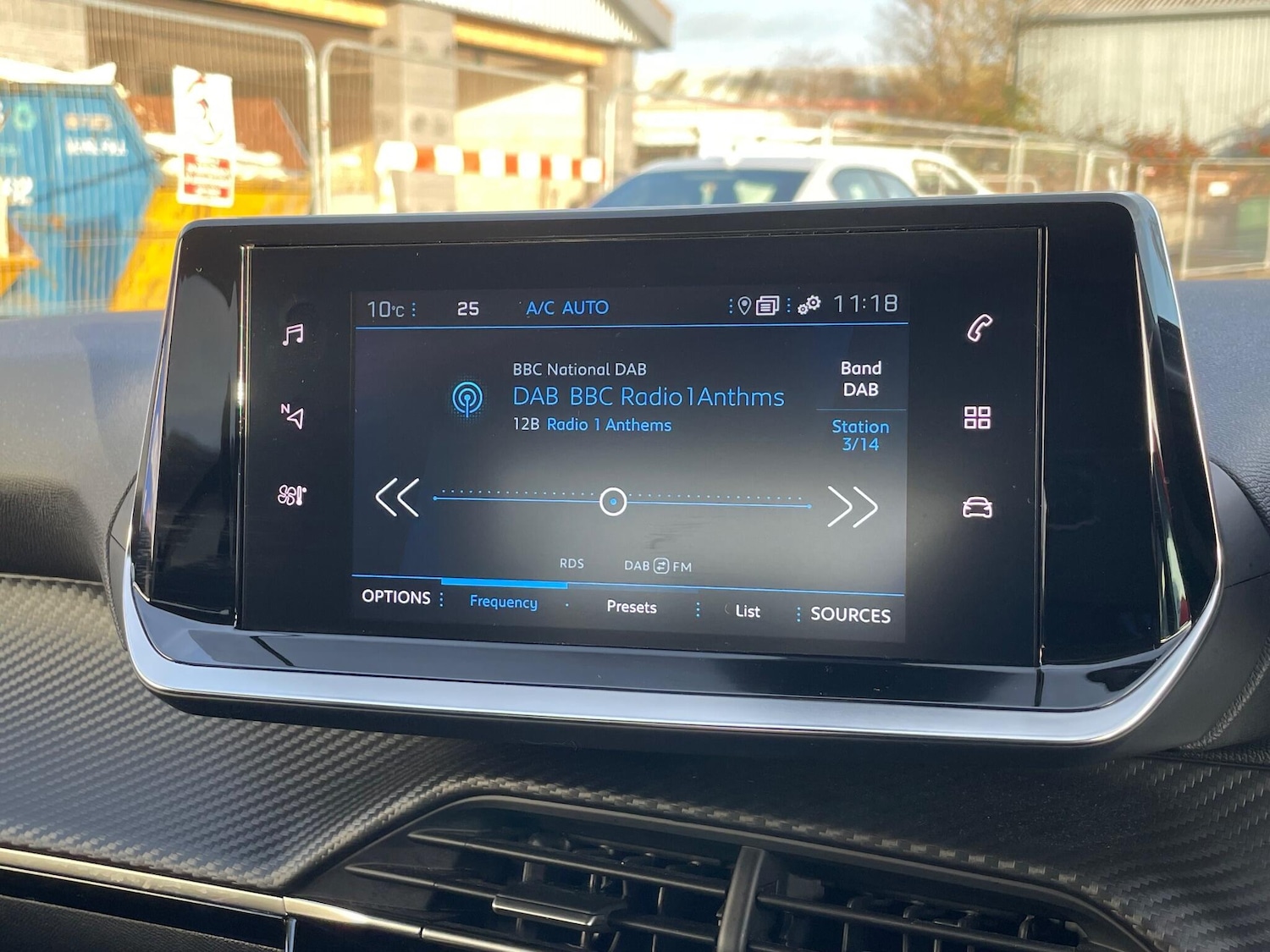 Used Peugeot 208 2023 for sale - 76887331: Photo 44