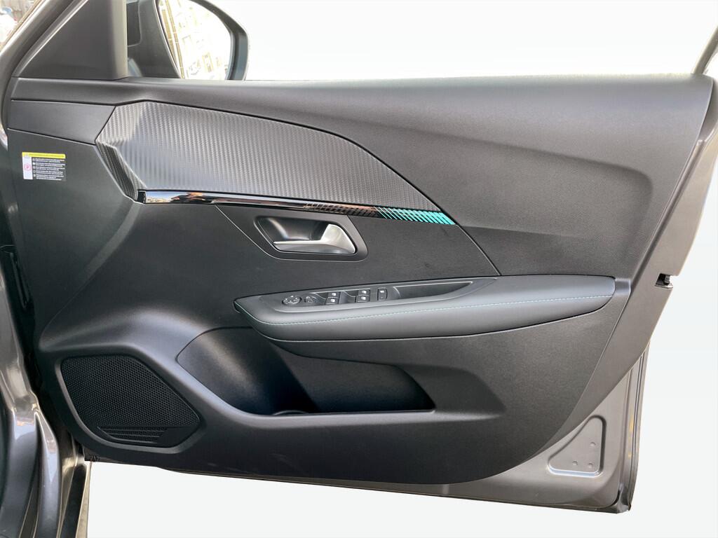 Used Peugeot 208 2023 for sale - 76887331: Photo 7