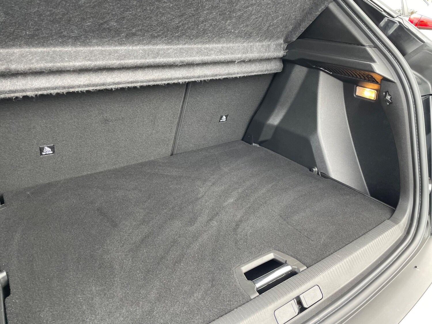 Used Peugeot 2008 2023 for sale - 76043102: Photo 34