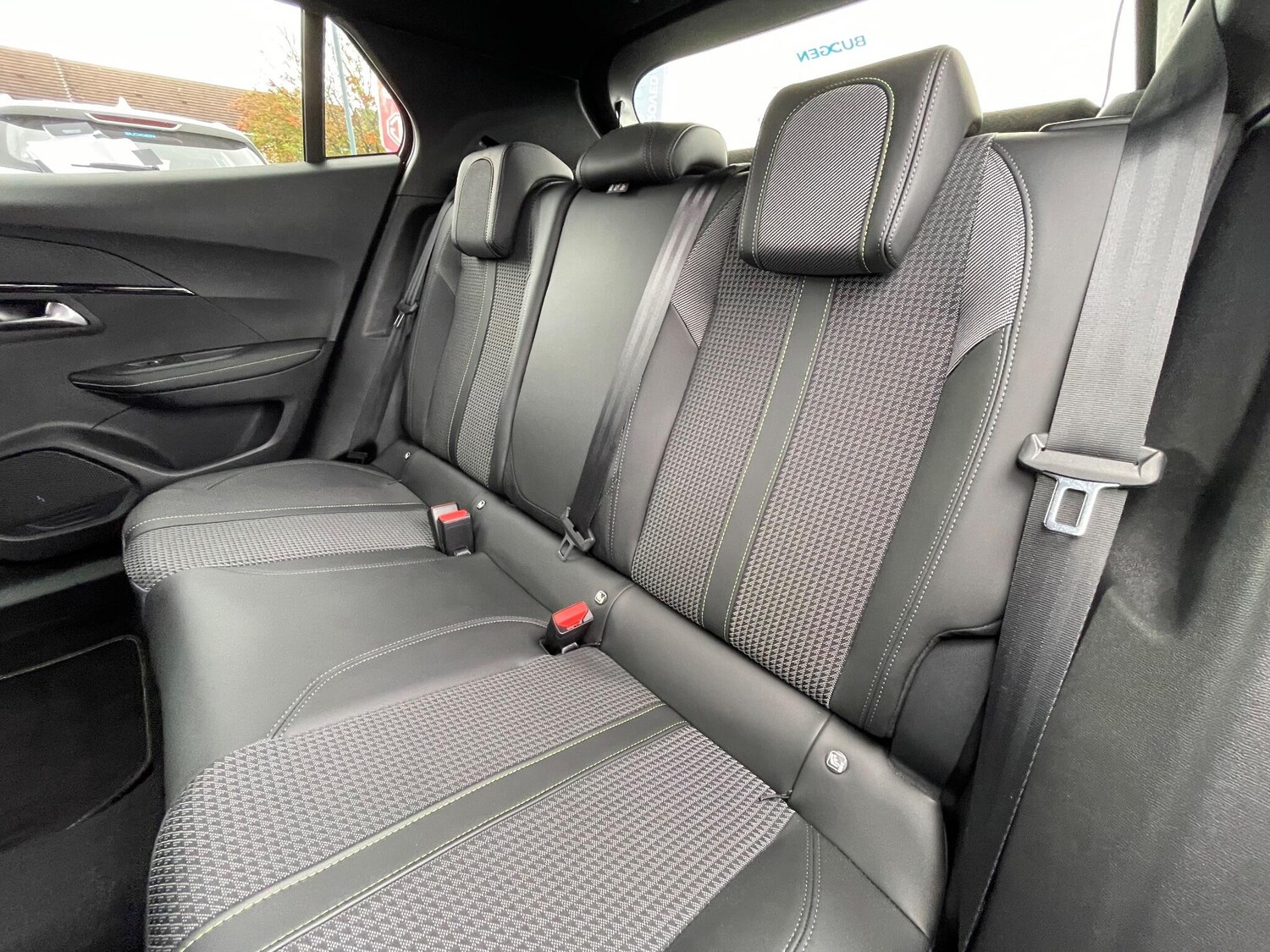 Used Peugeot 2008 2023 for sale - 76043102: Photo 67