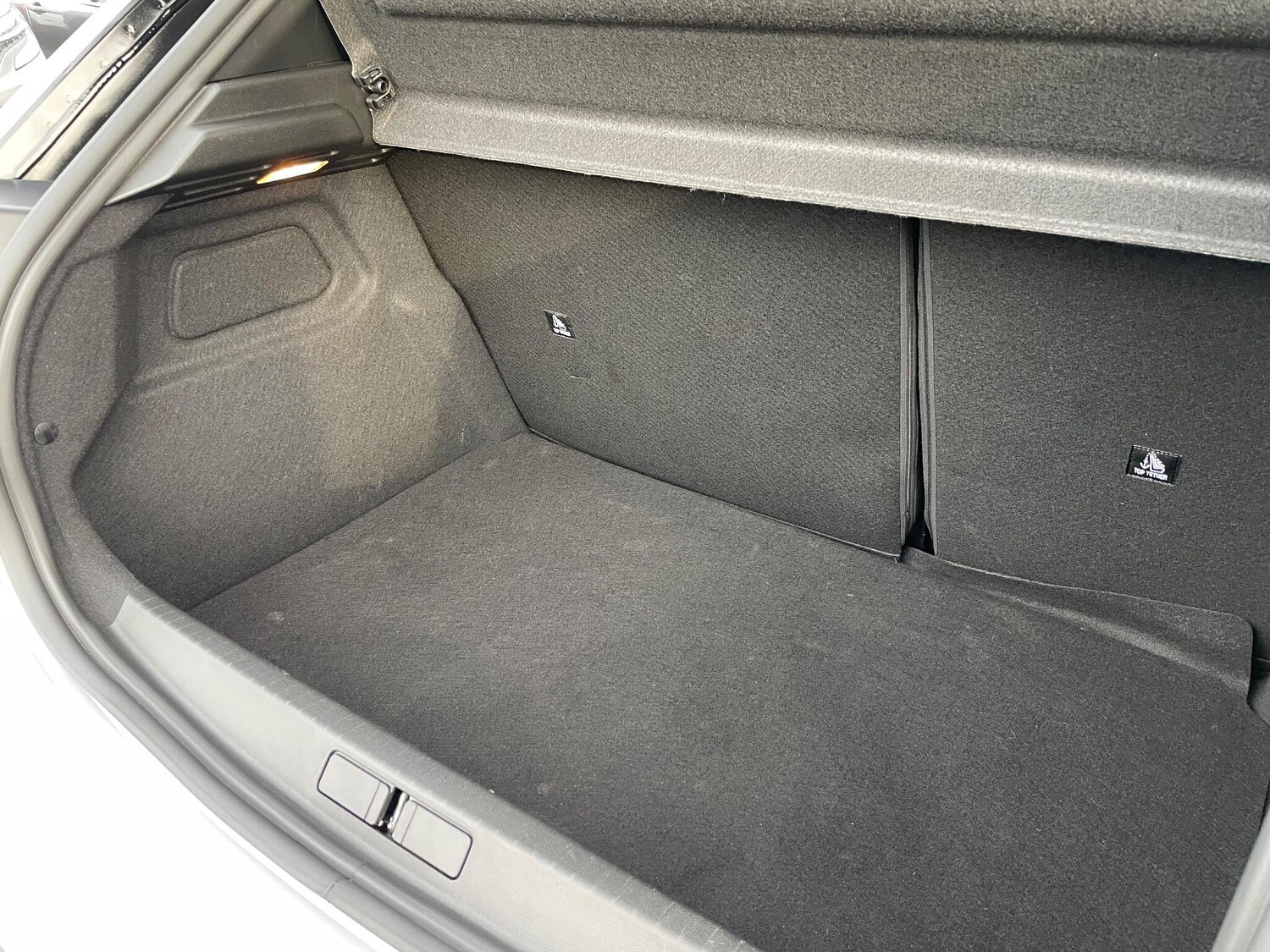 Used Peugeot 208 2024 for sale - 76270569: Photo 32