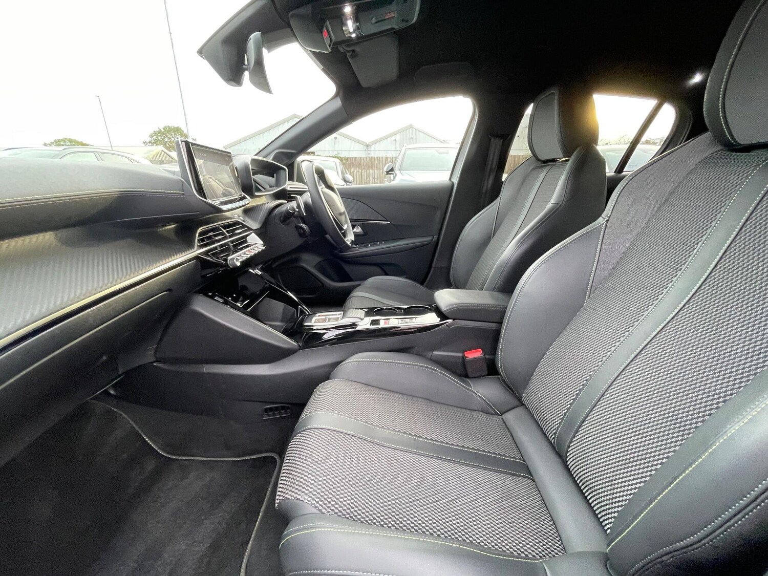 Used Peugeot 208 2024 for sale - 76270569: Photo 57