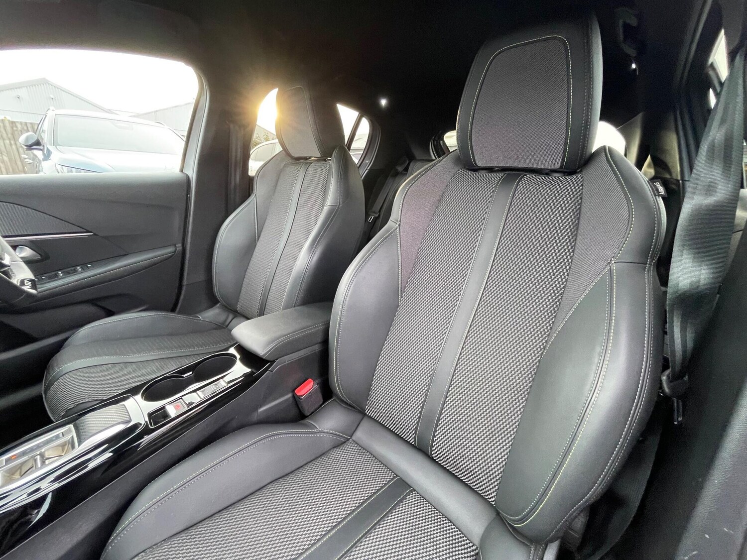 Used Peugeot 208 2024 for sale - 76270569: Photo 58