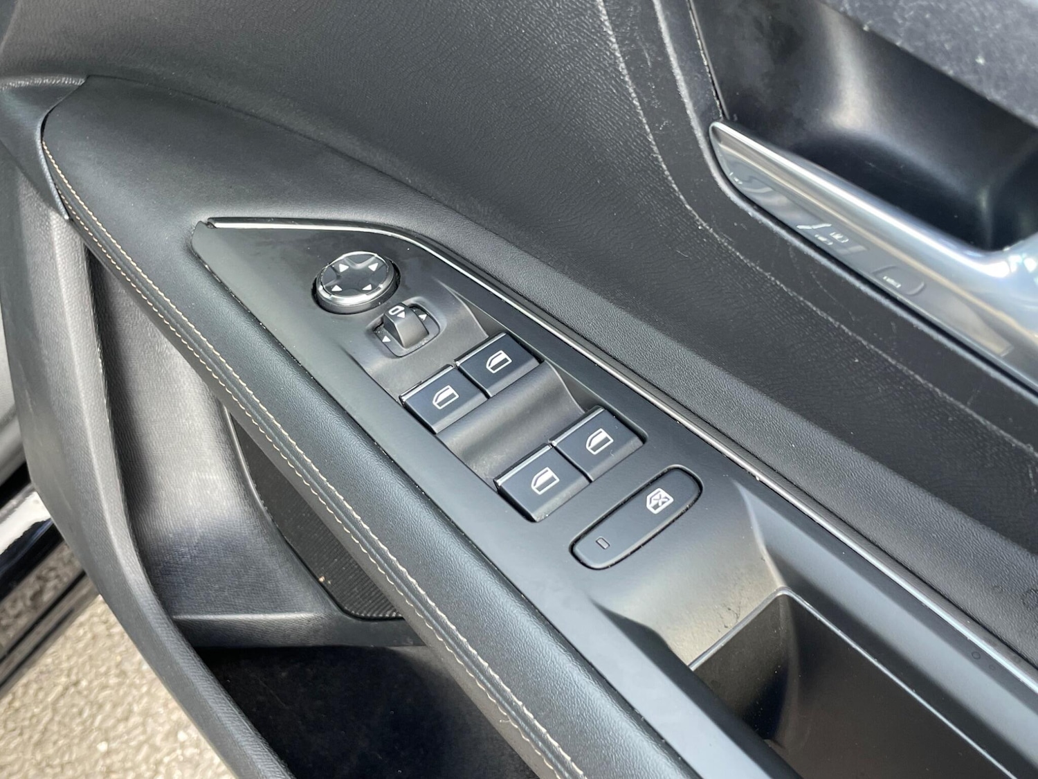 Used Peugeot 3008 2021 for sale - 75647075: Photo 34