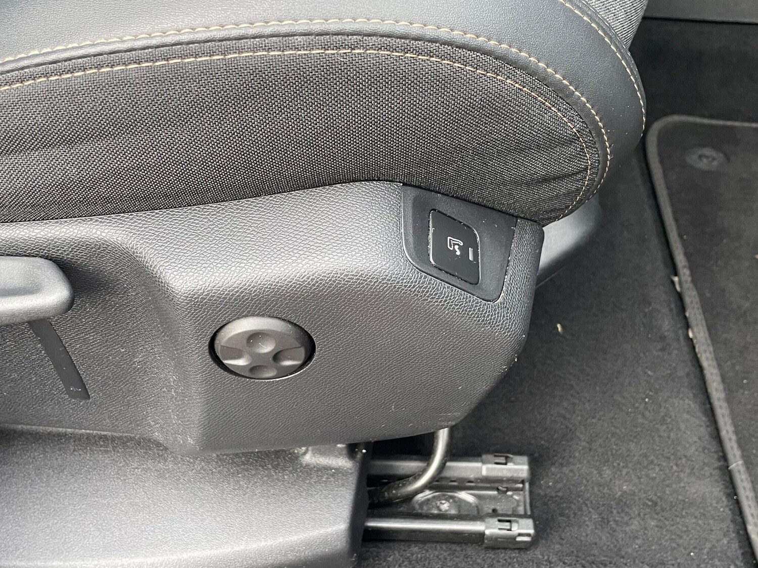 Used Peugeot 3008 2020 for sale - 76743621: Photo 40