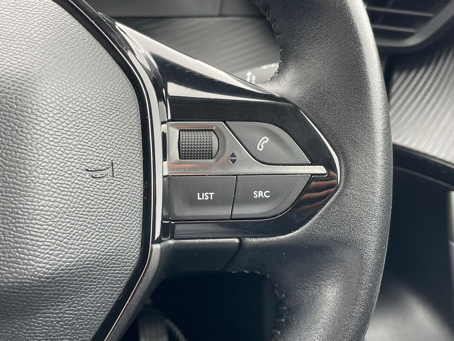 Used Peugeot 2008 2020 for sale - 76136366: Photo 44