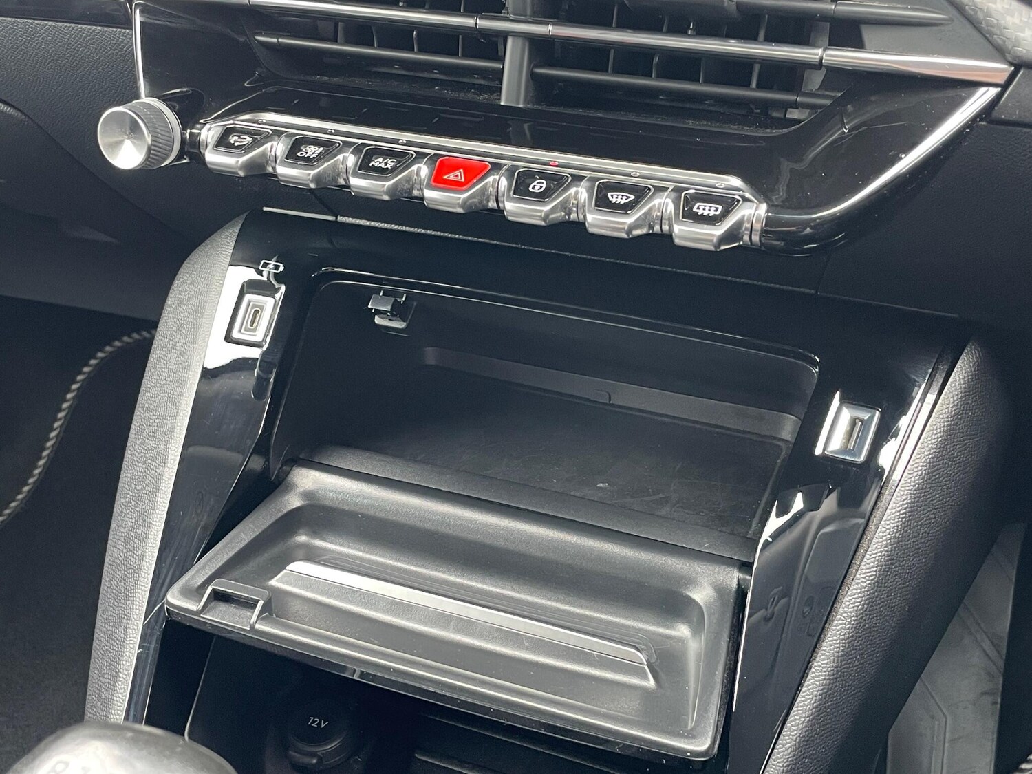 Used Peugeot 2008 2020 for sale - 76136366: Photo 54