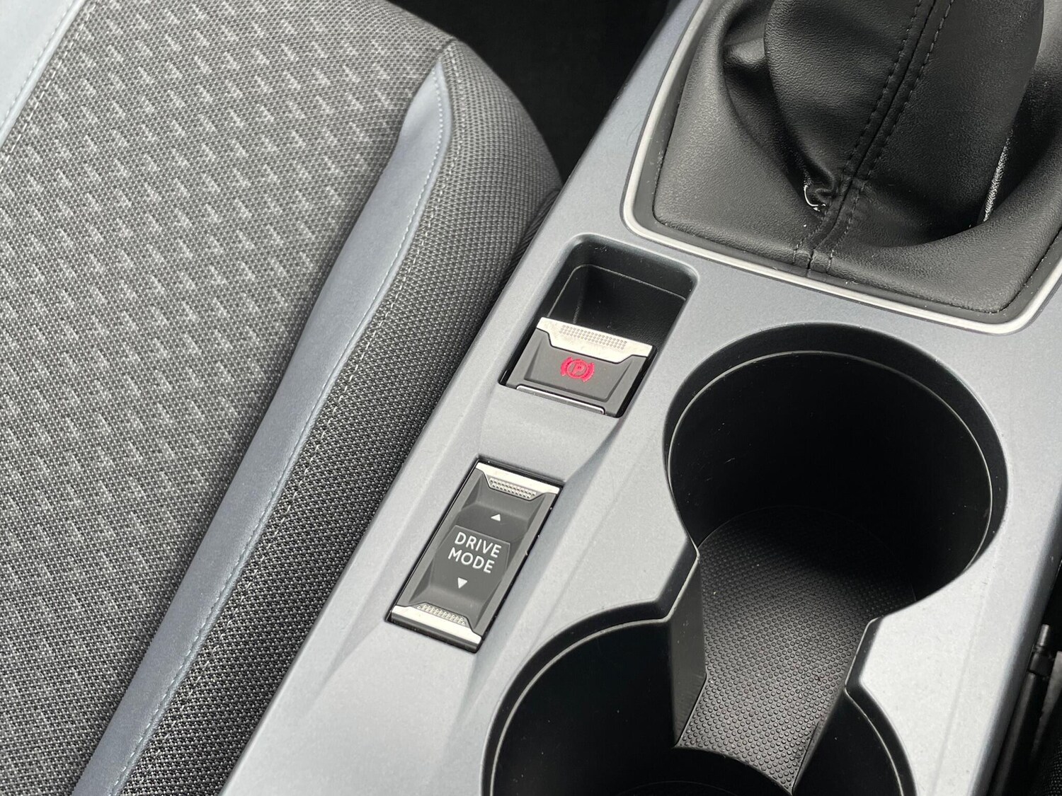 Used Peugeot 2008 2020 for sale - 76136366: Photo 56