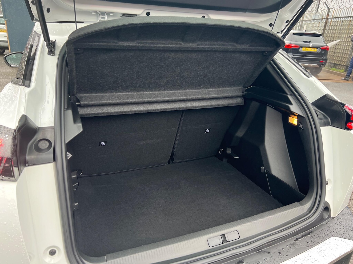 Used Peugeot 2008 2022 for sale - 77852877: Photo 21