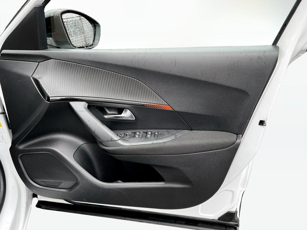 Used Peugeot 2008 2022 for sale - 77852877: Photo 7