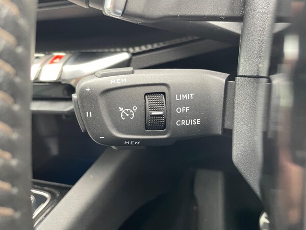 Used Peugeot 3008 2023 for sale - 75493731: Photo 43