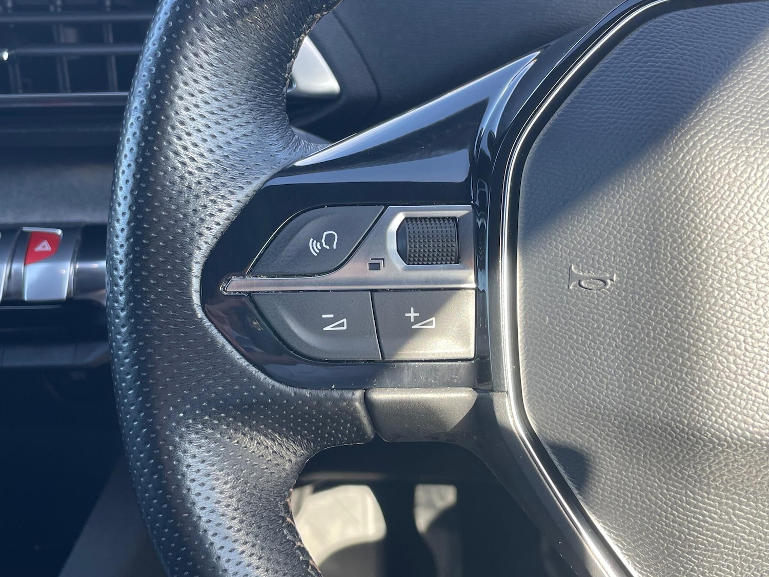 Used Peugeot 3008 2022 for sale - 75808969: Photo 38