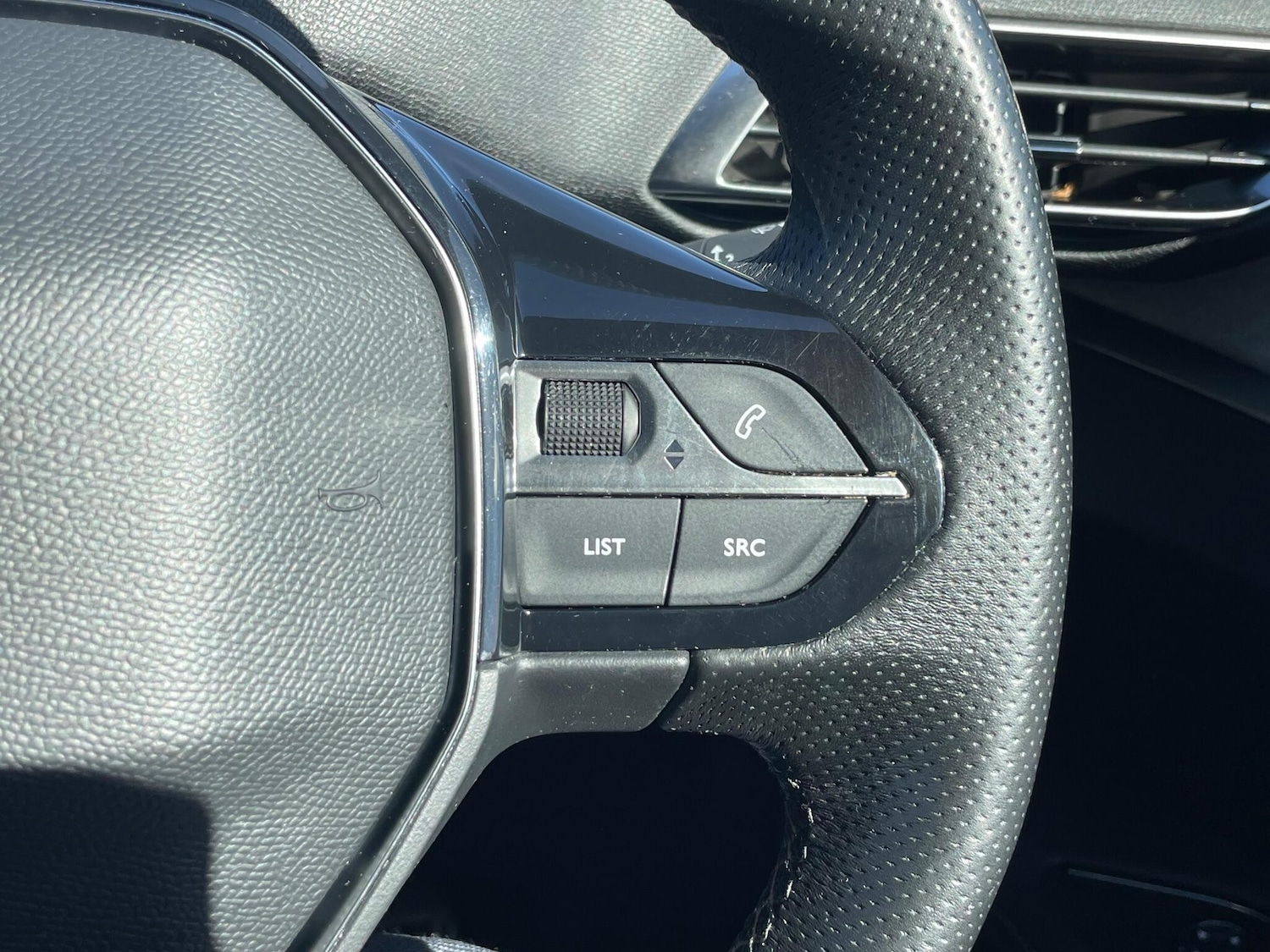 Used Peugeot 3008 2022 for sale - 75808969: Photo 40