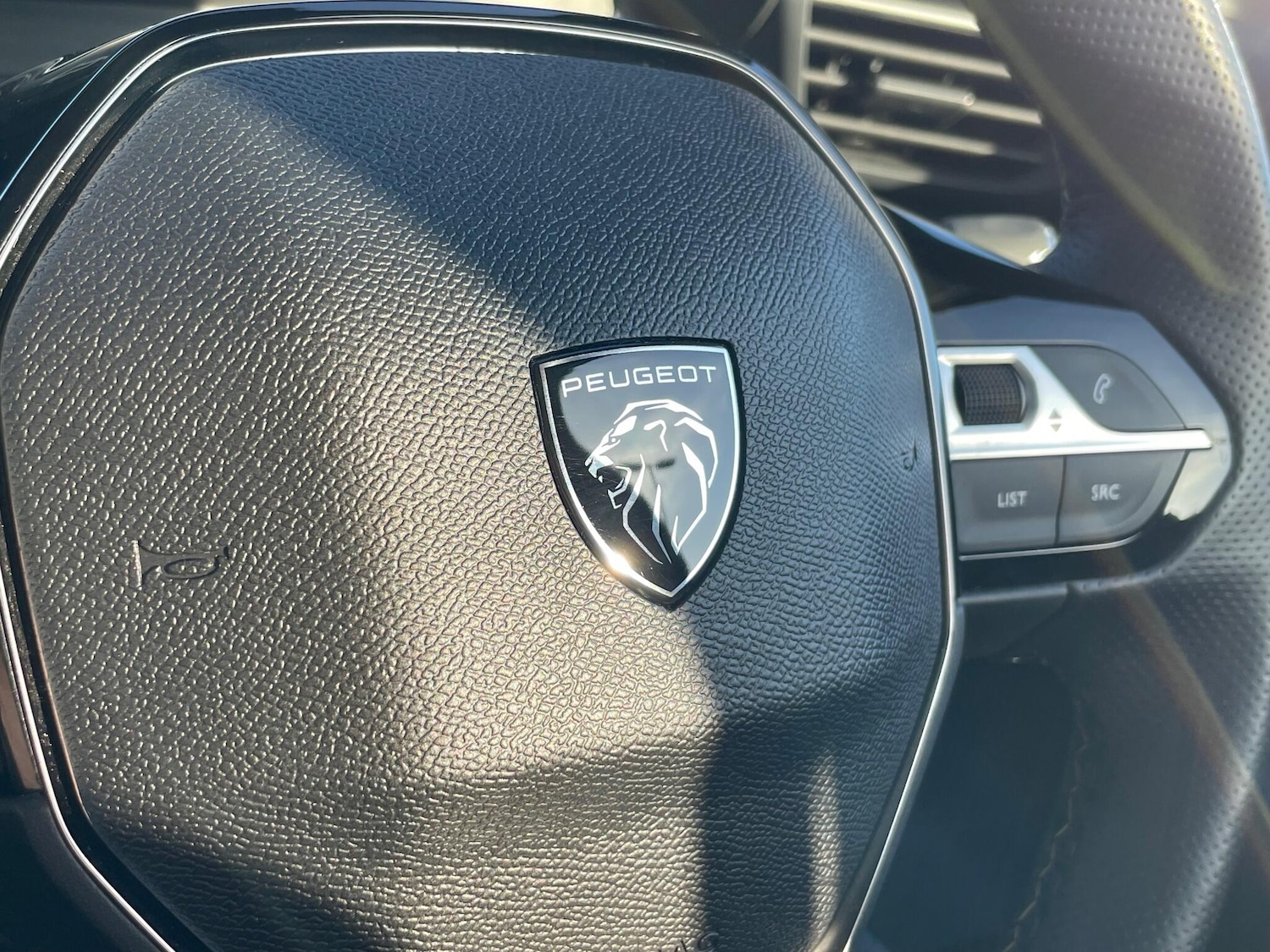 Used Peugeot 208 2024 for sale - 76200882: Photo 42