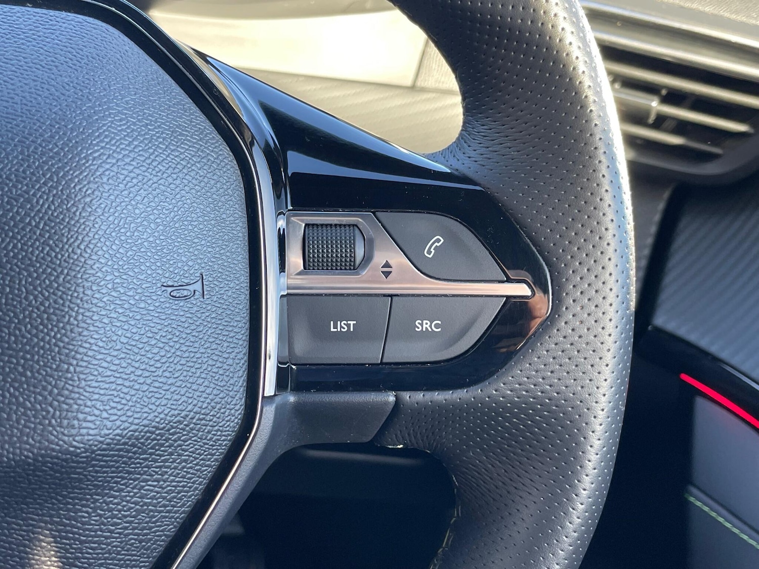 Used Peugeot 208 2024 for sale - 76200882: Photo 43