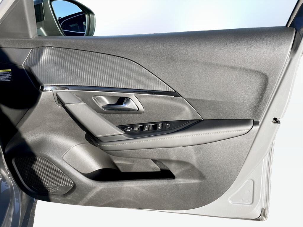 Used Peugeot 208 2024 for sale - 76200882: Photo 8