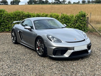 Porsche - 718 Cayman