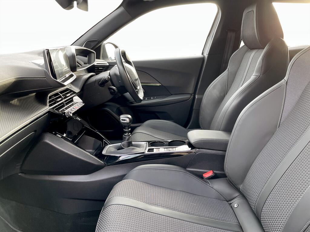 Used Peugeot 2008 2021 for sale - 76715127: Photo 15