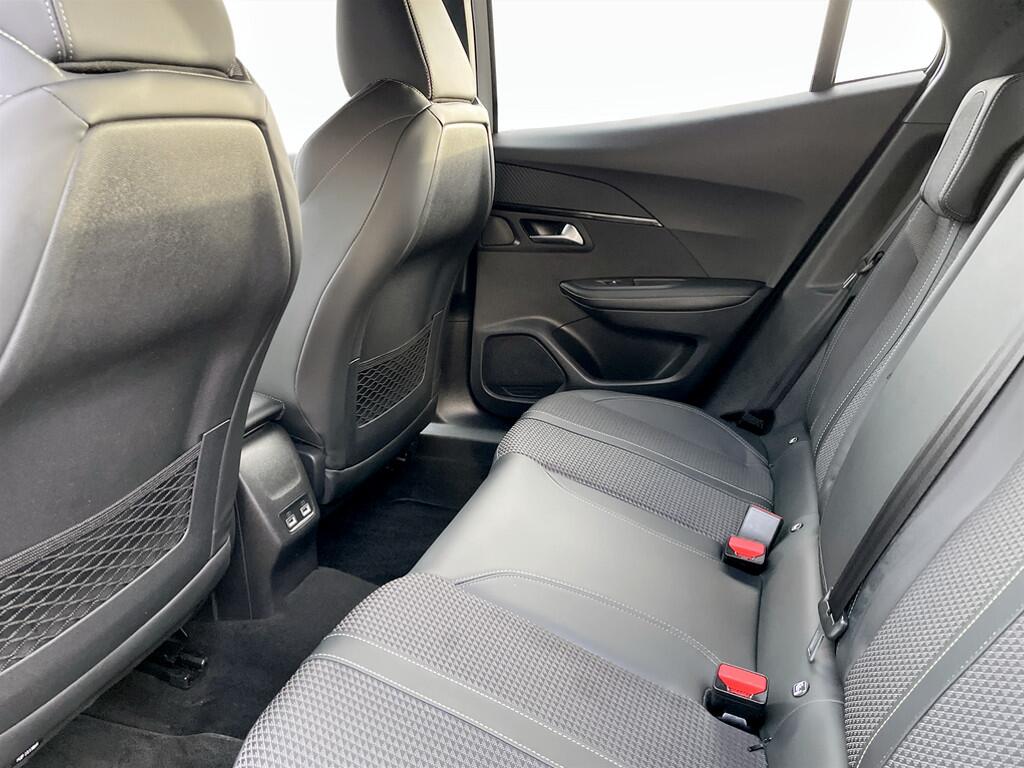 Used Peugeot 2008 2021 for sale - 76715127: Photo 16