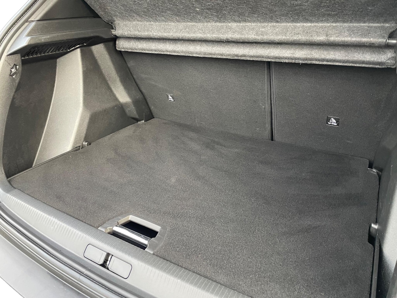 Used Peugeot 2008 2021 for sale - 76715127: Photo 34