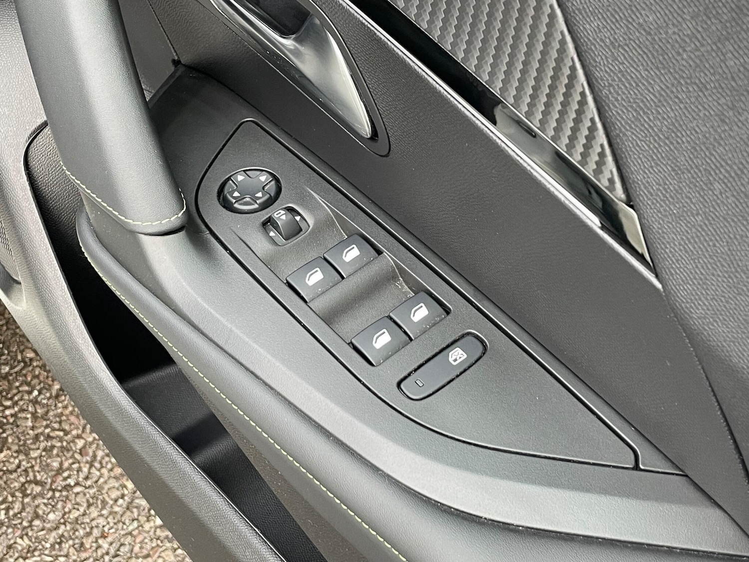 Used Peugeot 2008 2021 for sale - 76715127: Photo 37