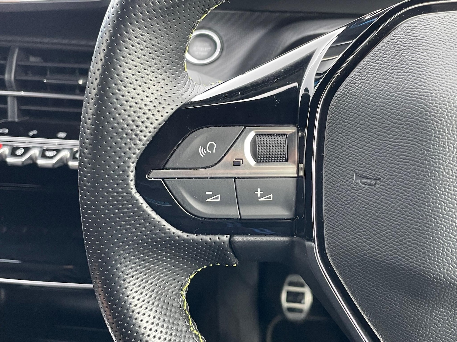 Used Peugeot 2008 2021 for sale - 76715127: Photo 44