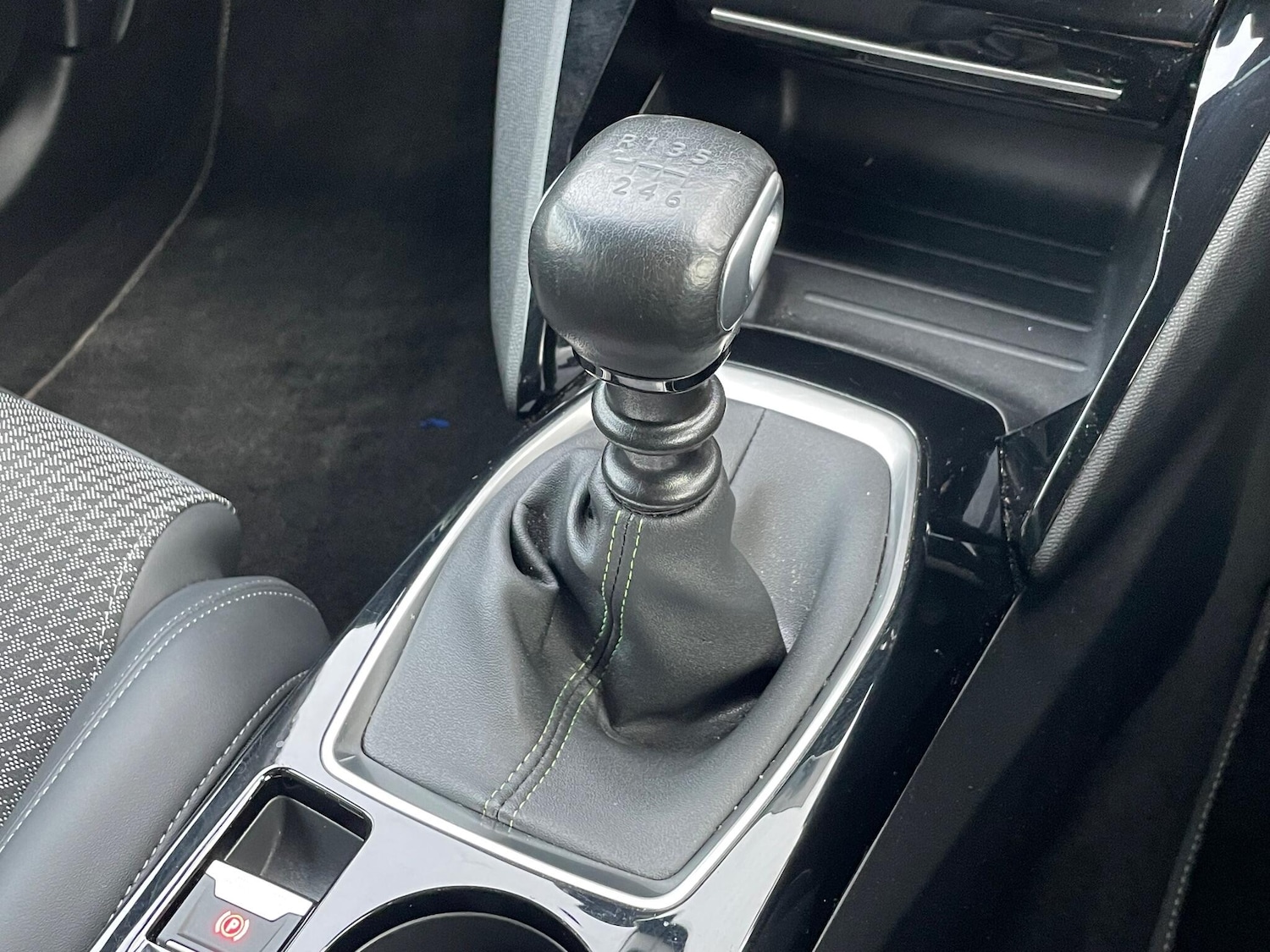 Used Peugeot 2008 2021 for sale - 76715127: Photo 61