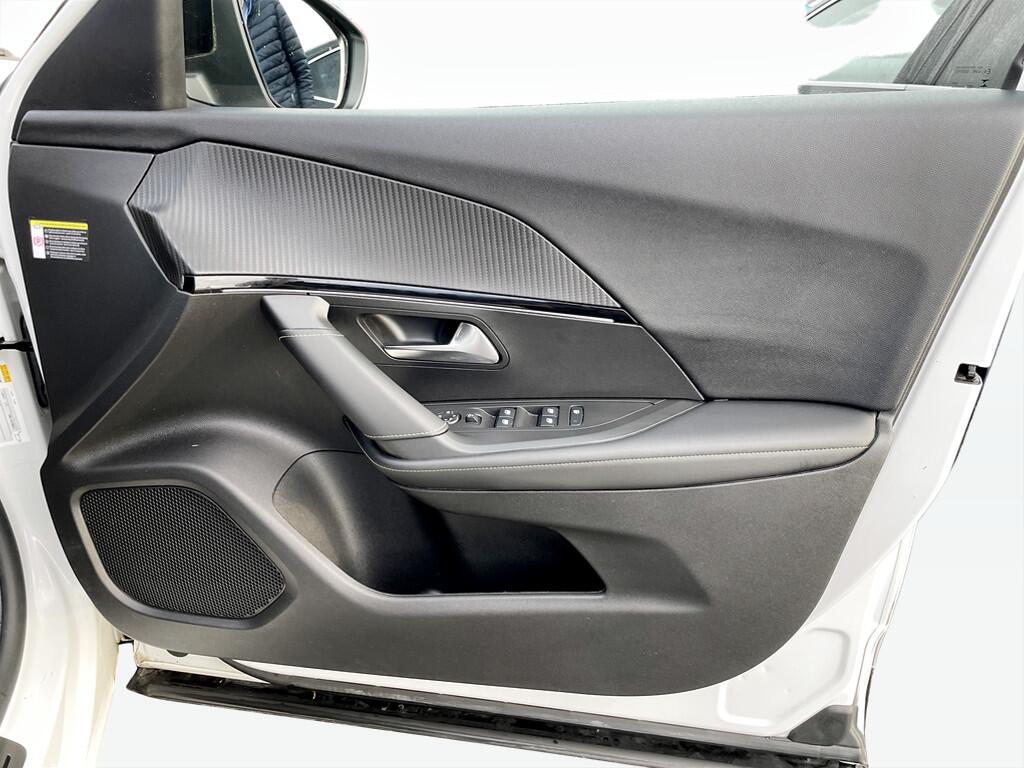 Used Peugeot 2008 2021 for sale - 76715127: Photo 8