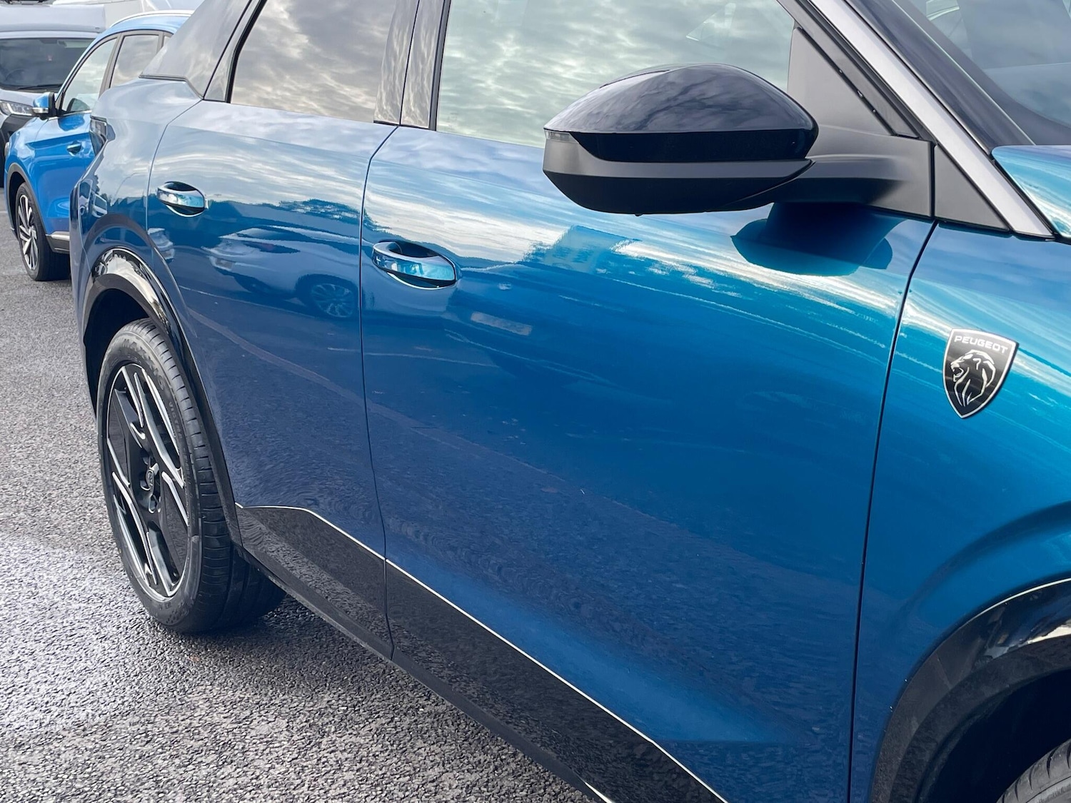 Used Peugeot E-3008 2024 for sale - 76360502: Photo 20