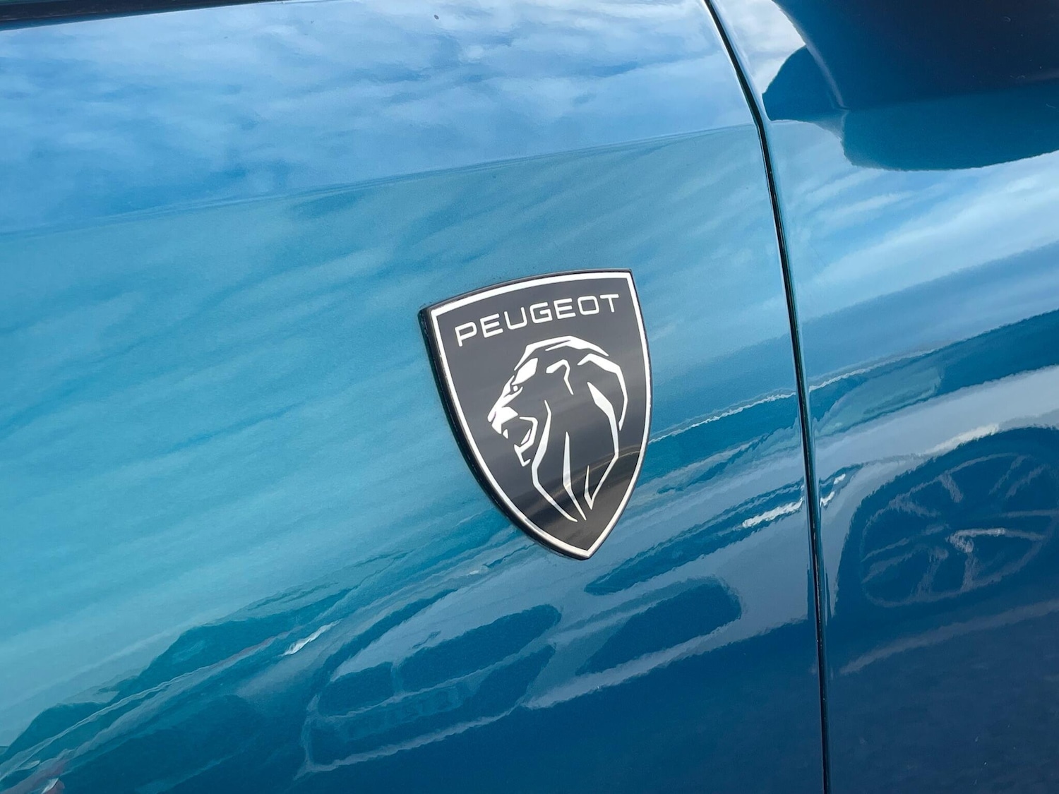 Used Peugeot E-3008 2024 for sale - 76360502: Photo 27