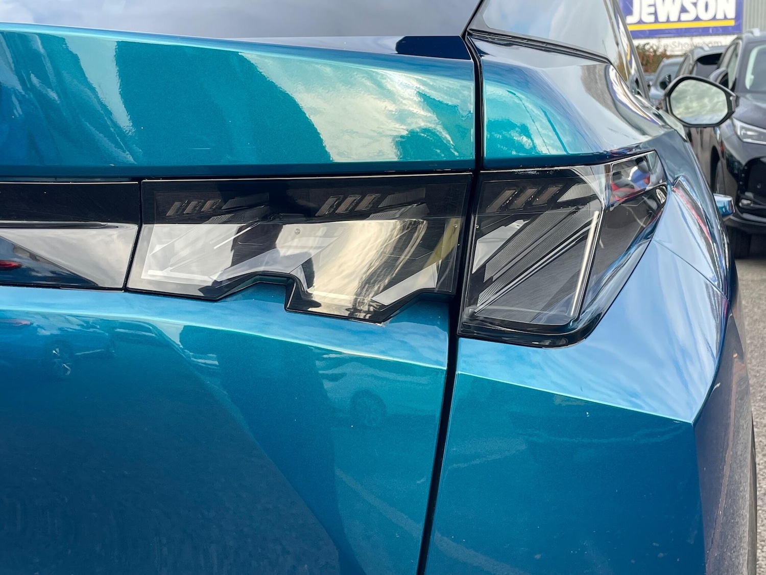 Used Peugeot E-3008 2024 for sale - 76360502: Photo 30