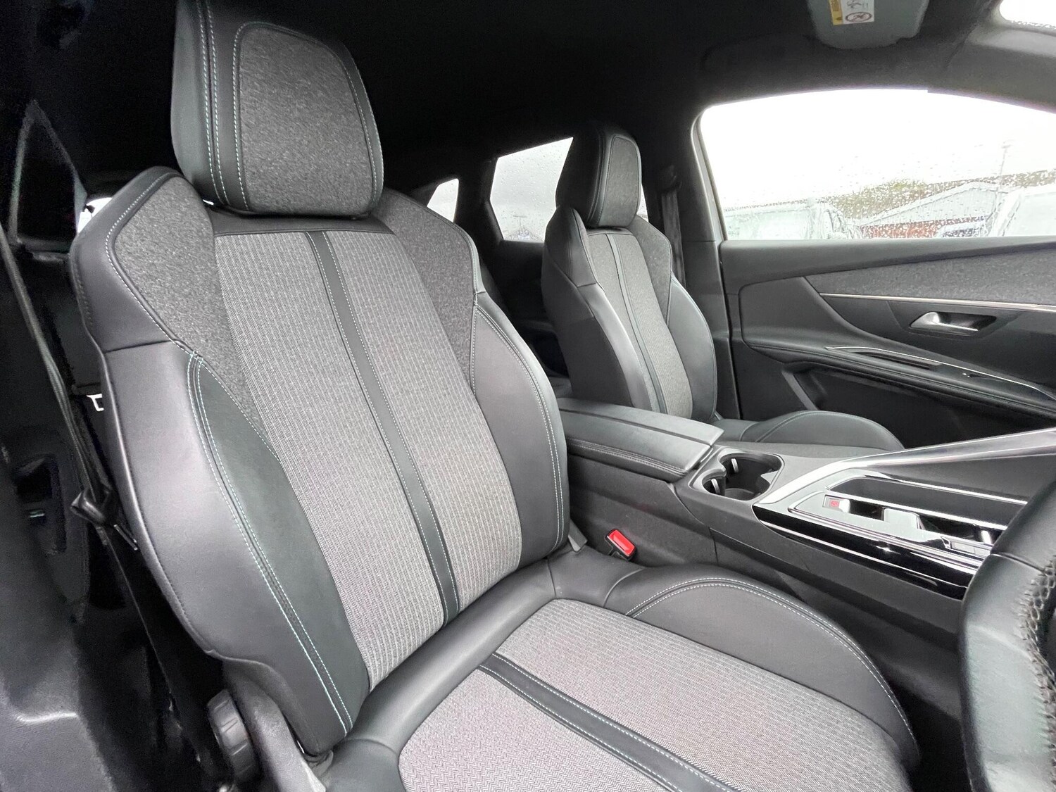 Used Peugeot 3008 2023 for sale - 76199941: Photo 35