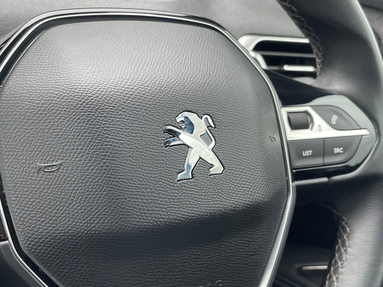 Used Peugeot 3008 2023 for sale - 76199941: Photo 42