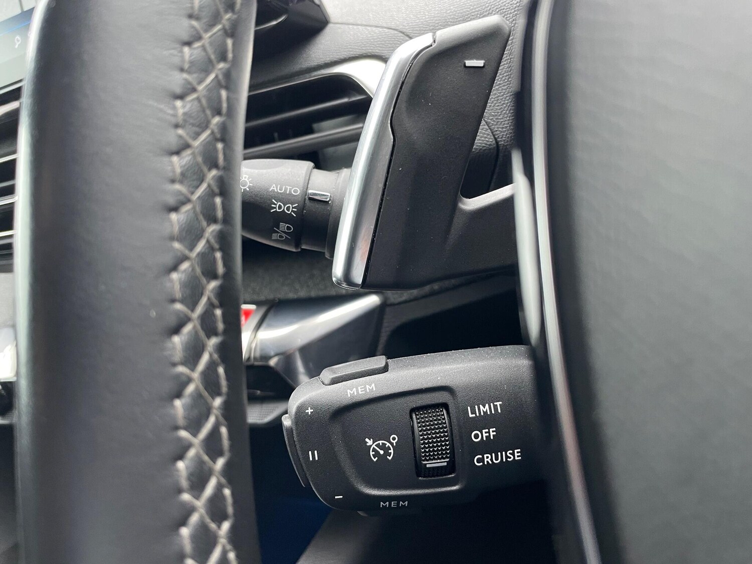 Used Peugeot 3008 2023 for sale - 76199941: Photo 44