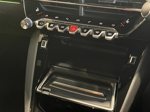 Used Peugeot 2008 2023 for sale - 75741828: Photo 46