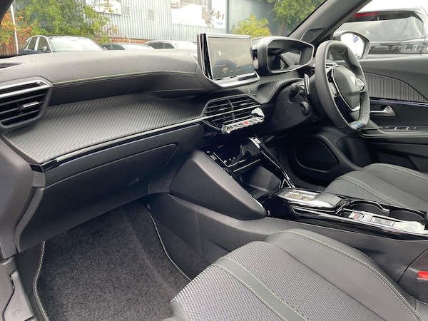 Used Peugeot 2008 2025 for sale - 76200246: Photo 59