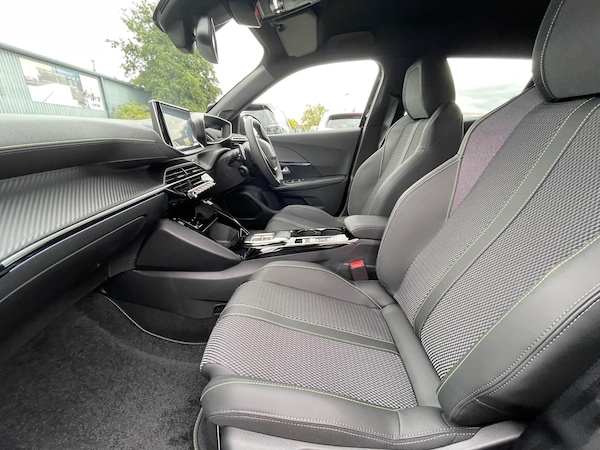 Used Peugeot 2008 2025 for sale - 76200246: Photo 60
