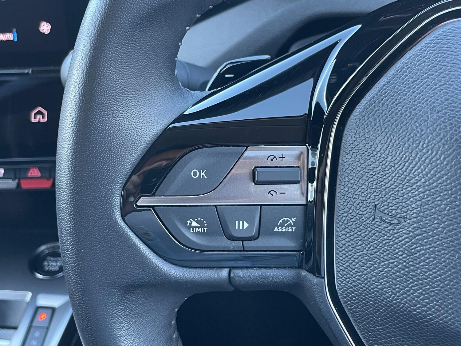 Used Peugeot 308 2023 for sale - 75927078: Photo 38