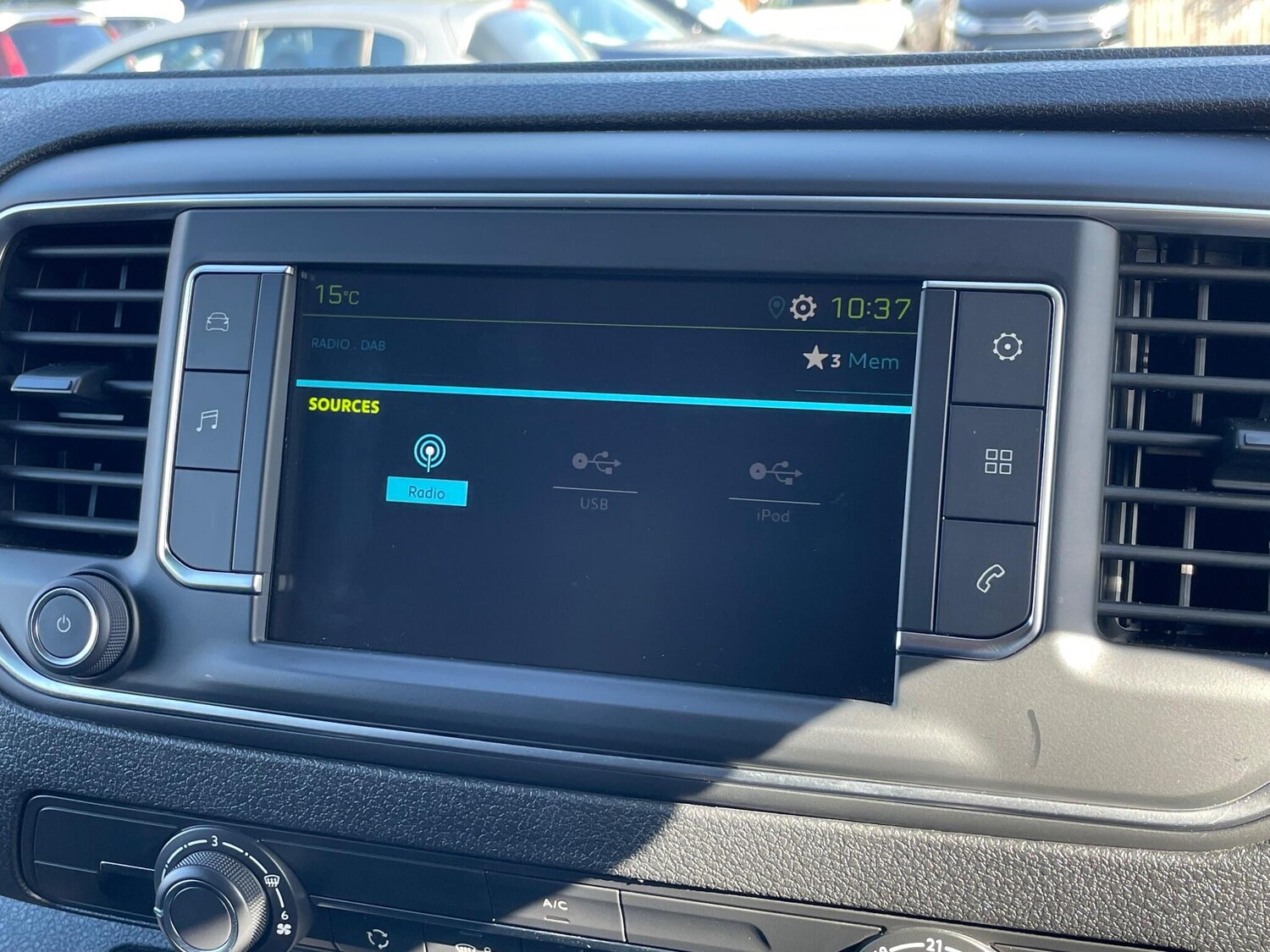 Used Peugeot e-Expert 2024 for sale - 75990615: Photo 38