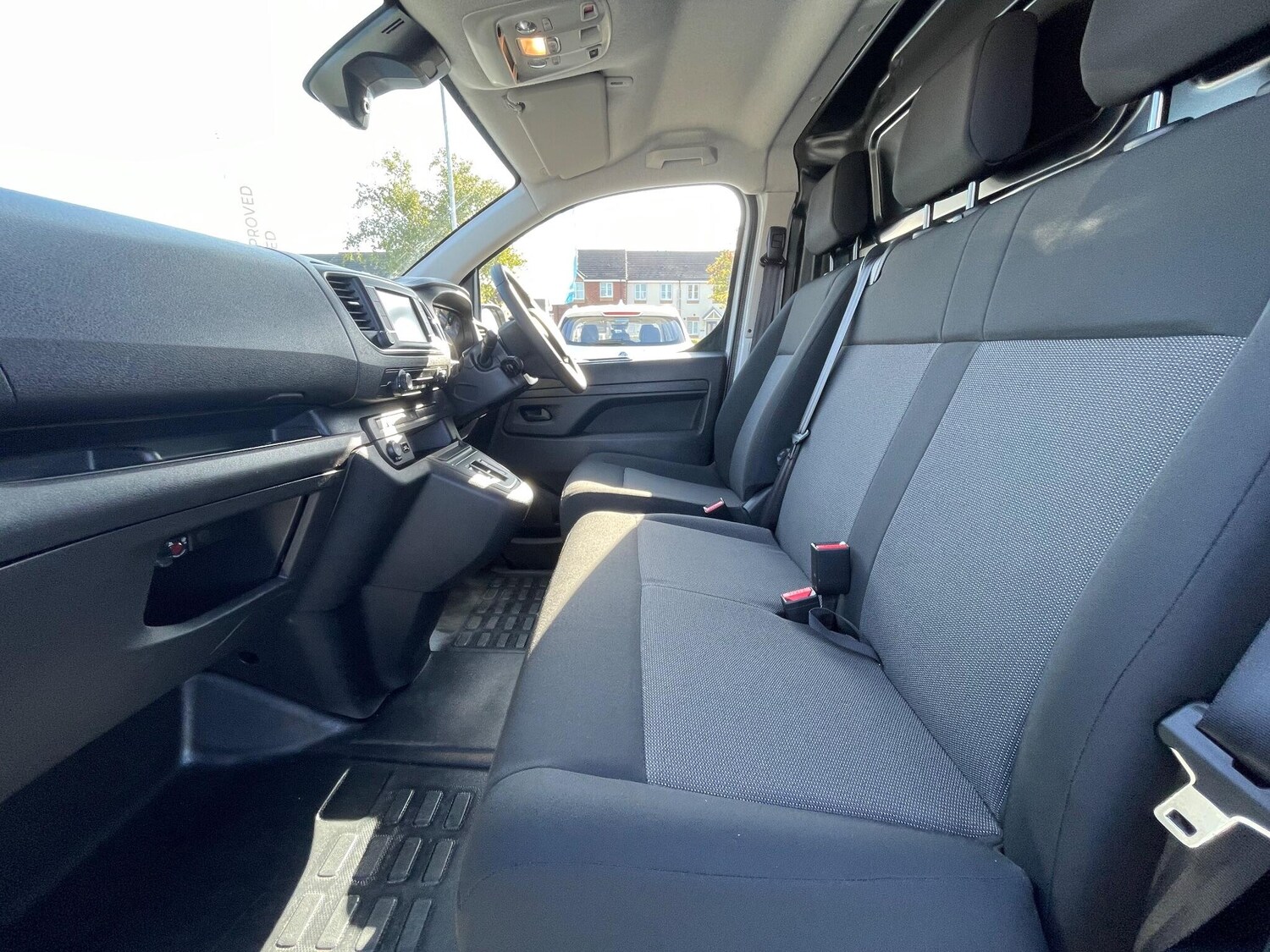 Used Peugeot e-Expert 2024 for sale - 75990615: Photo 46